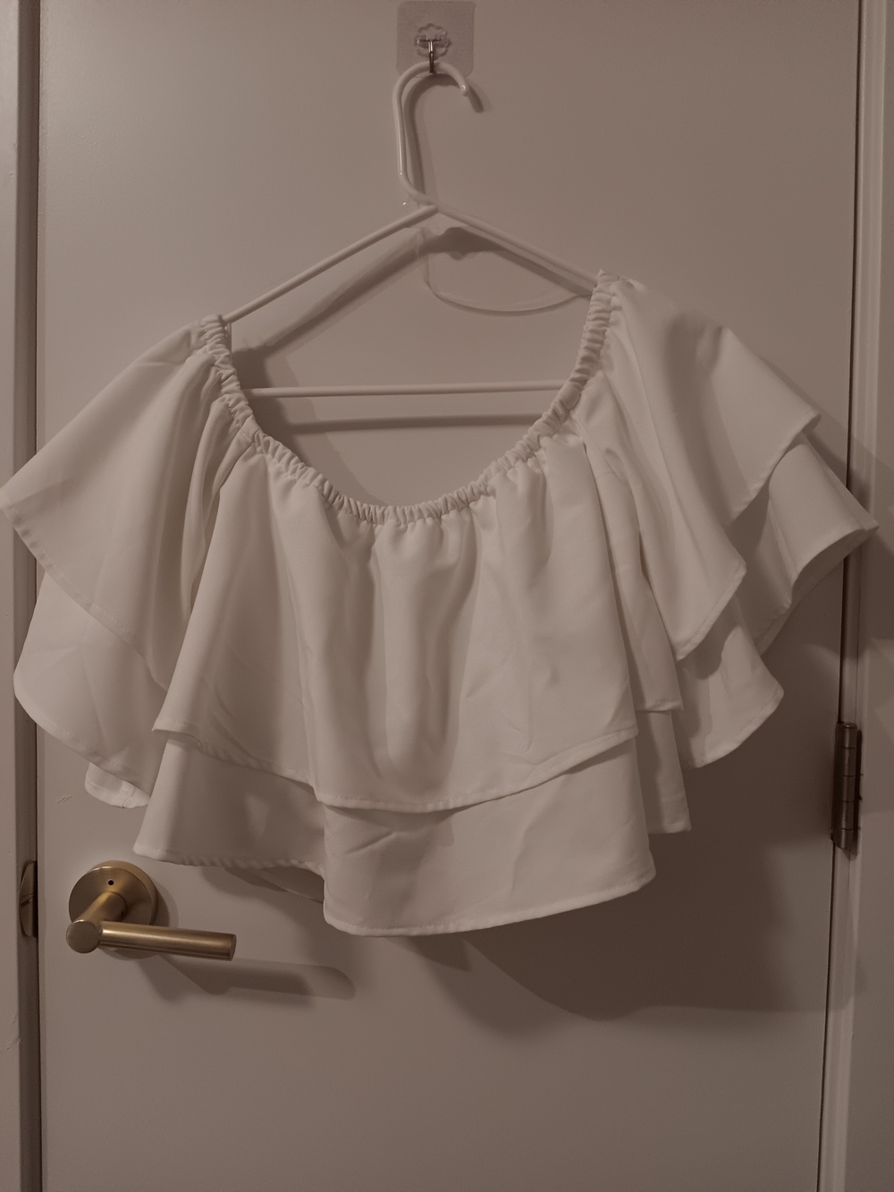 Timing White Off-Shoulder Ruffle Crop Top - Picture 1 of 4